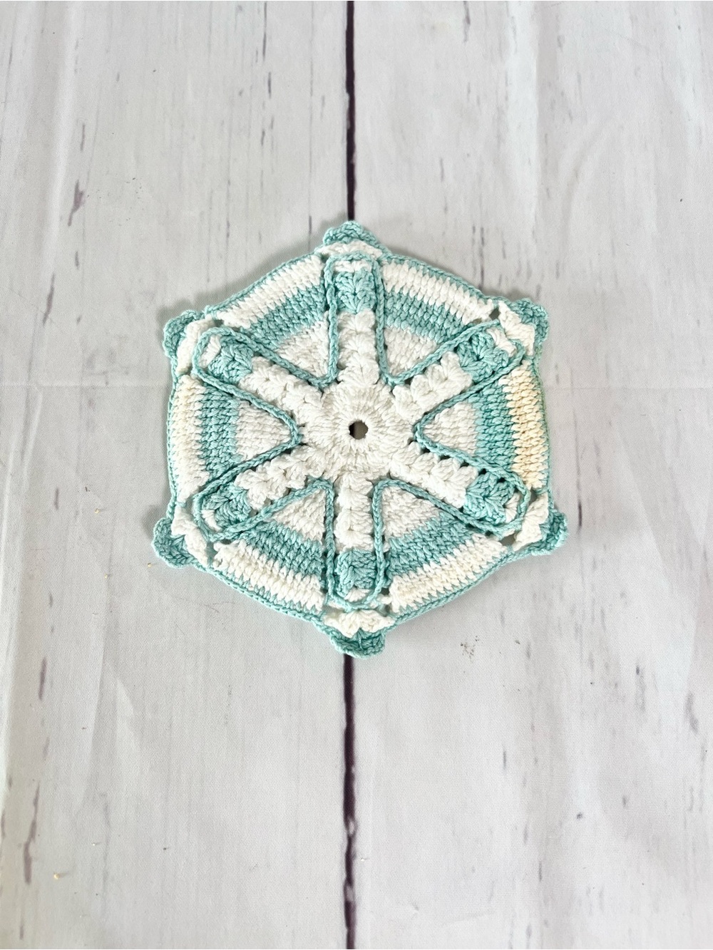 Vintage Crochet Doily & Hot Pad Set Lot (4 Pc) Retro Kitschy Cottagecore Linens - Picture 10 of 12